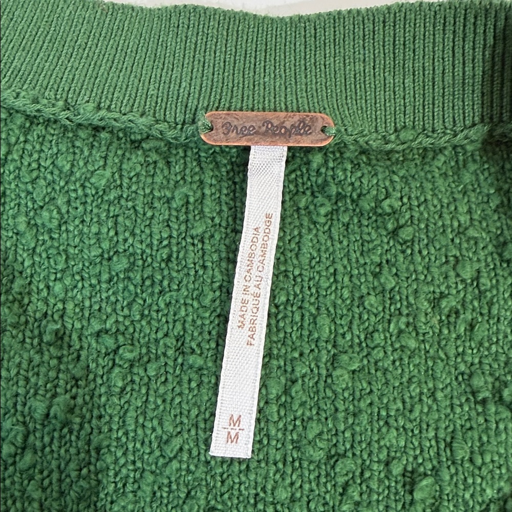 Free People Top Size M Green Cotton Textured Pullover EUC - Picture 4 of 10
